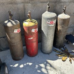 Small Acetylene Bottles