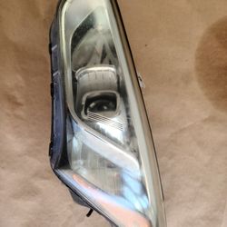 2013/2014/2015/2016 Hyundai Santa Fe Left Headlight