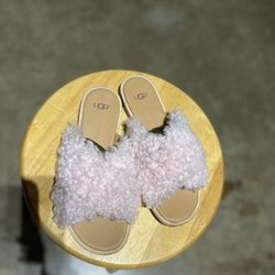 Ugg Sandals Size 7