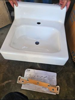 New Kohler Hudson Wall-Mount Bathroom Sink with Single-Hole Faucet