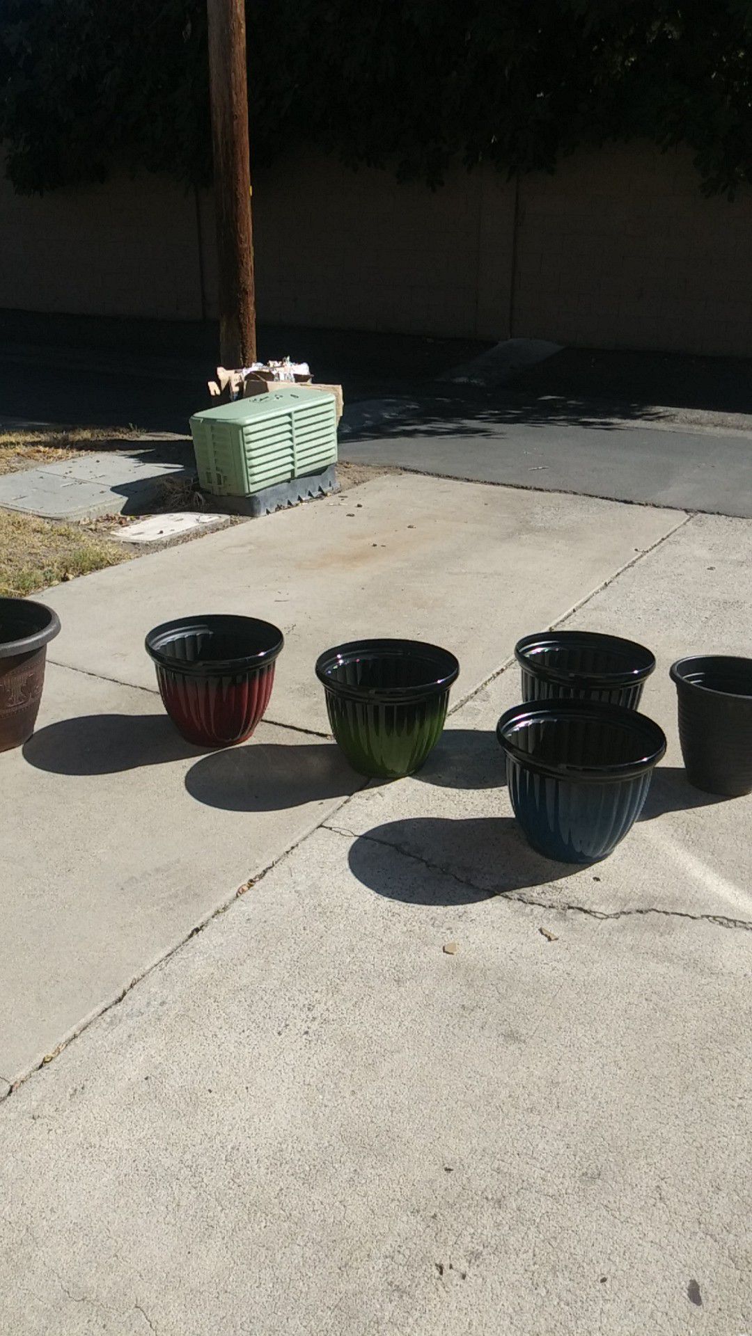 Brand new flower pots