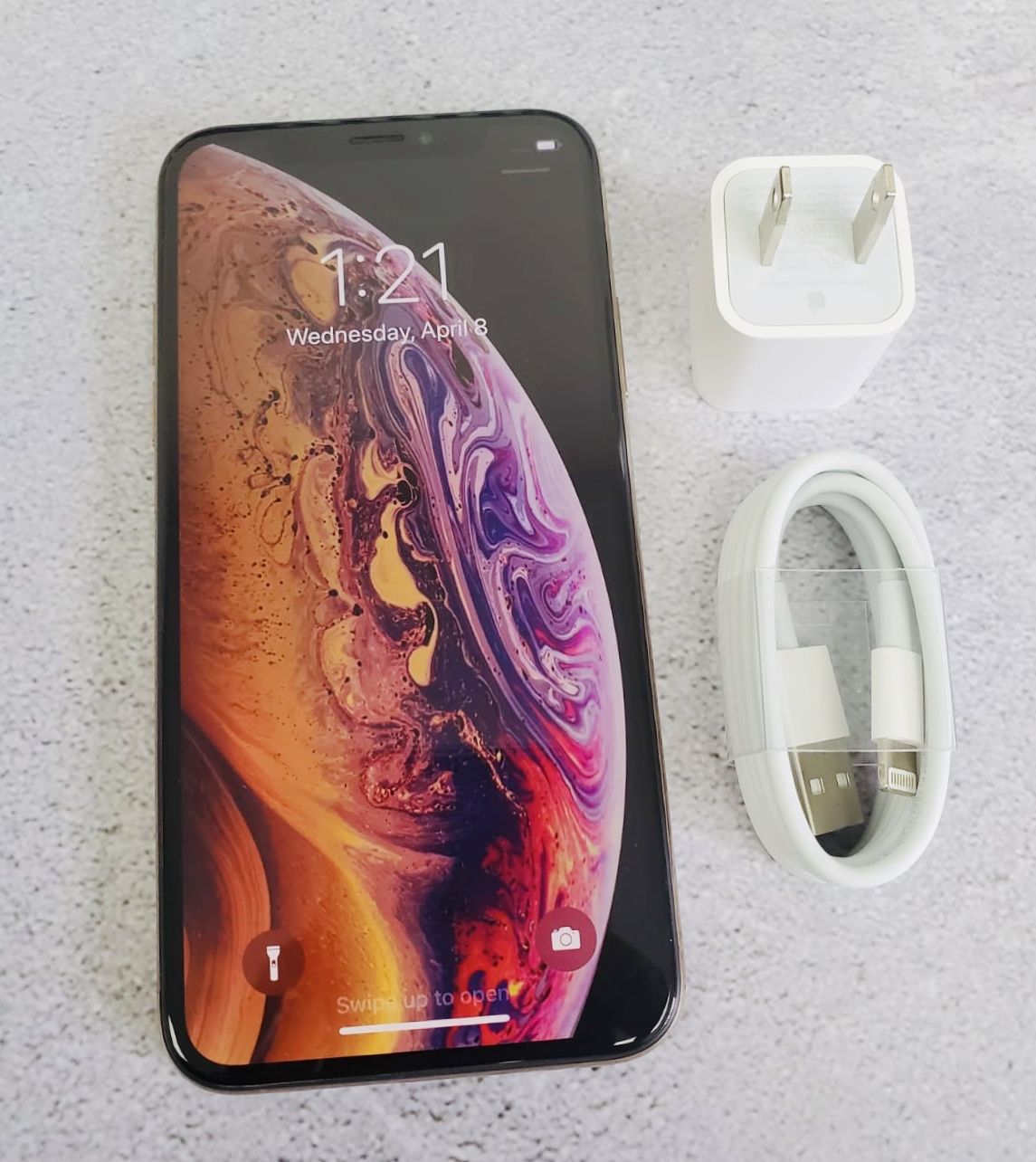 iPhone XS MAX - 64GB- Factory unlocked