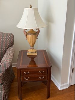 Table & Lamp