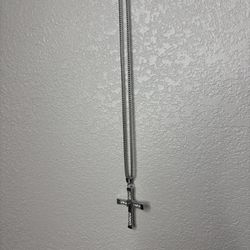 Dominic Toretto's cross chain in the "Fast and Furious" franchise 