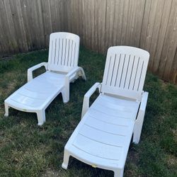 Chaise Lounge Chairs