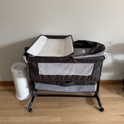 Bassinet with changing station