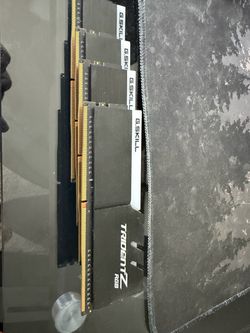 Tridentz RGB 4 8GB ram sticks 32 GB Ram