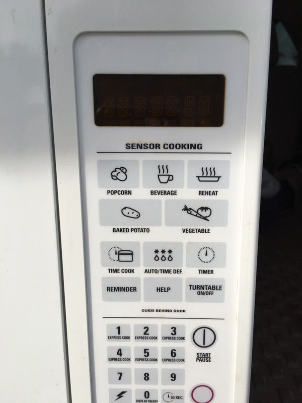 SAMSUNG MT1088SB TOAST AND BAKE MICROWAVE OVEN 1.0 CU. FT. GOOD CONDITION  for Sale in Davie, FL - OfferUp