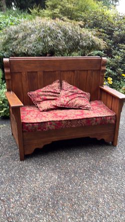 Antique Eastlake Bench