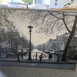 FREE Amsterdam Canal Art 