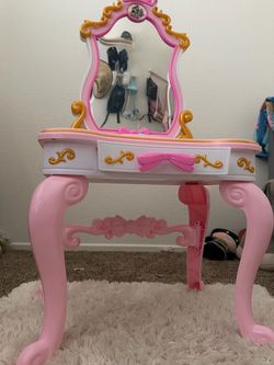 Kids Princess Vanity Table with Mirror
