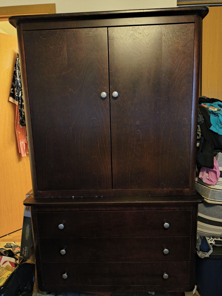 Armoire