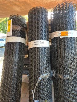 72IN X 70fit trax geogrid black prepopilene estavilization underlayment 85$×1.   200$ x 3 roll