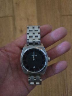 Nixon watch