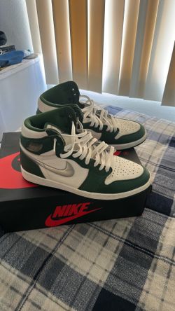 Jordan 1 green, white & gray Size 11