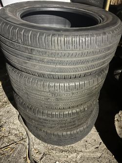 4 Tires 235/60/R18  Pirelli Scorpion P Zero  They Are In Good Condition