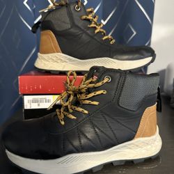 Used Echo Boots- Size 3 Boys 