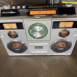 Bluetooth And Cassette Amfm Boom Box