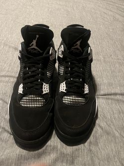 Unreleased Jordan 4 White thunder Size 13