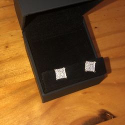 Men’s 1/2 CT. T.W. Diamond Quad Fram Square Stud Earring In 10k Gold