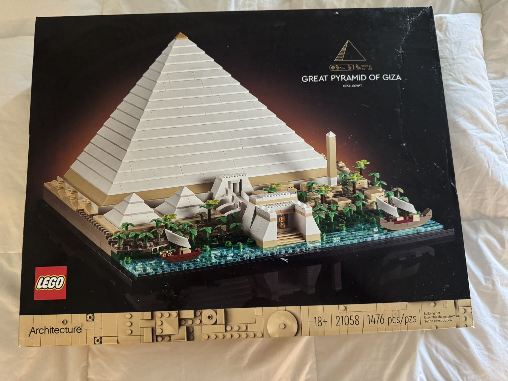 Great Pyramid of Giza Lego set (brand new)
