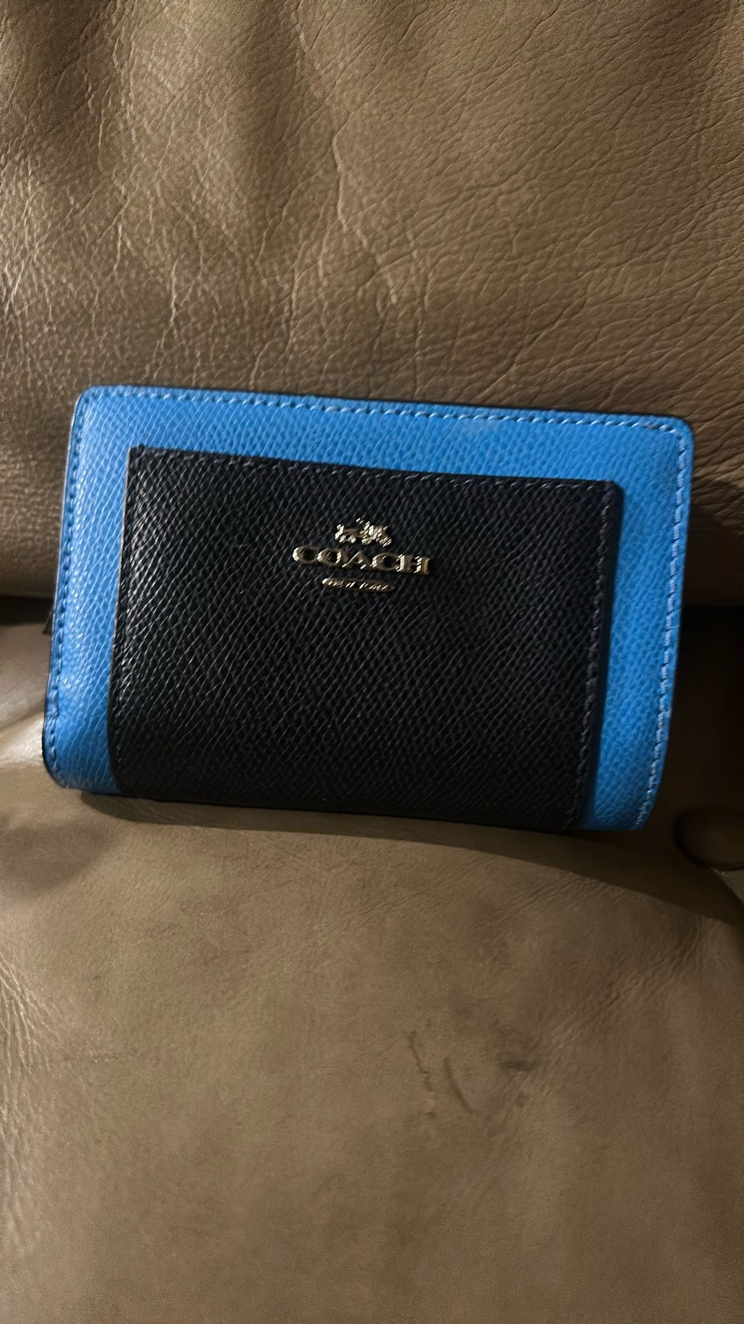 Ladies Coach Wallet Crossgrain Leather