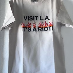 GALLERY SHIRT SIZE MEDIUM NEW WITH TAGS