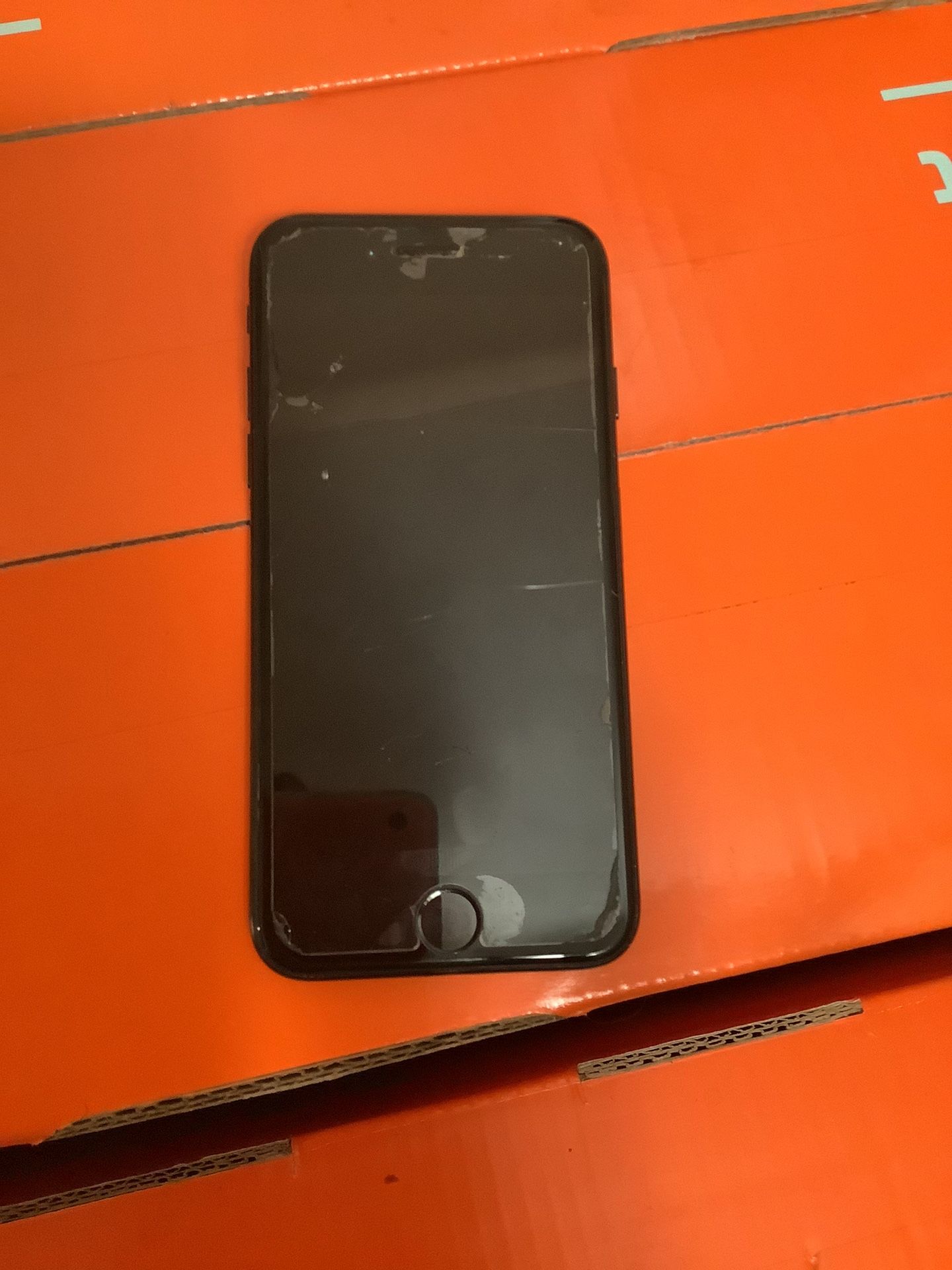 iPhone 7  Unlocked 