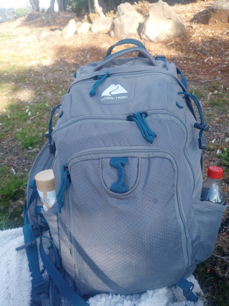 Ozark Trail Heavy Duty Backpack 