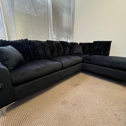 Sectional Black Velvet 