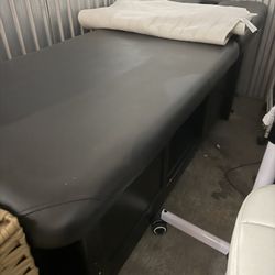 massage table 