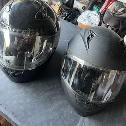 Motorcycle helmet