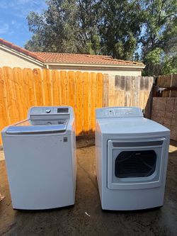 LG Washer & Dryer Set