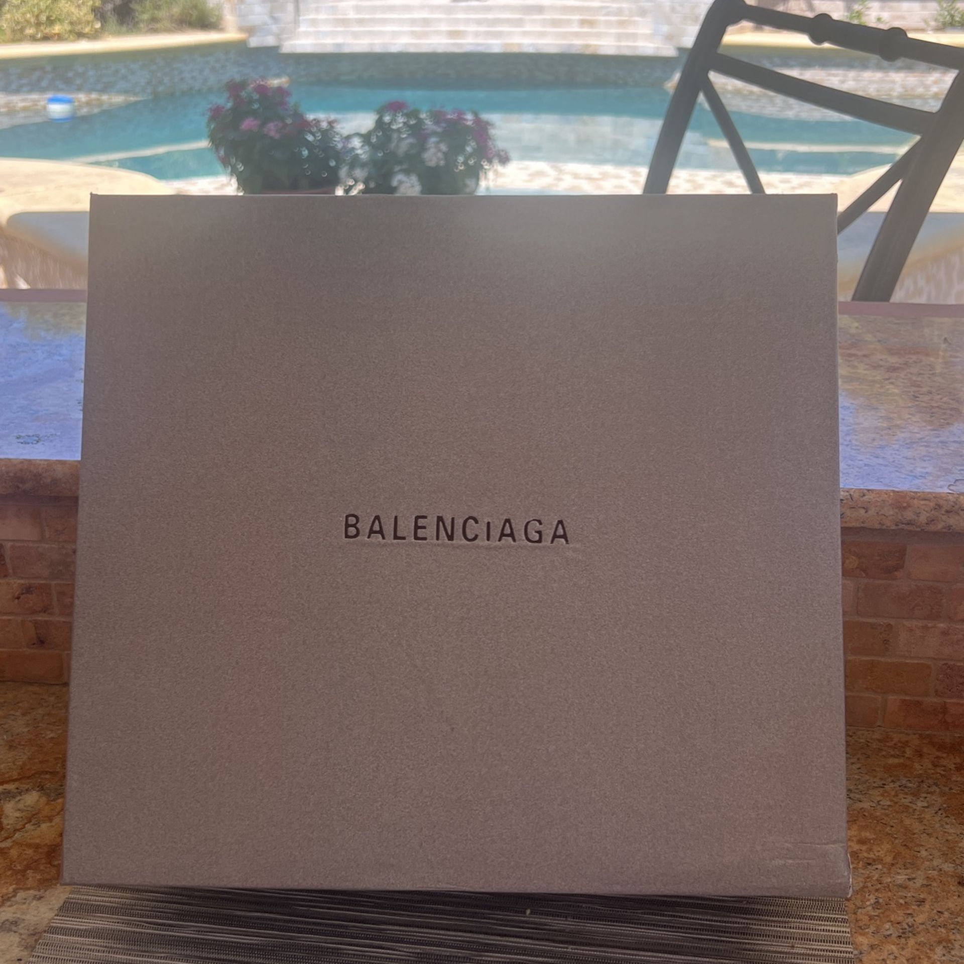 Stunning Purse Grey New With Box And Dust bag