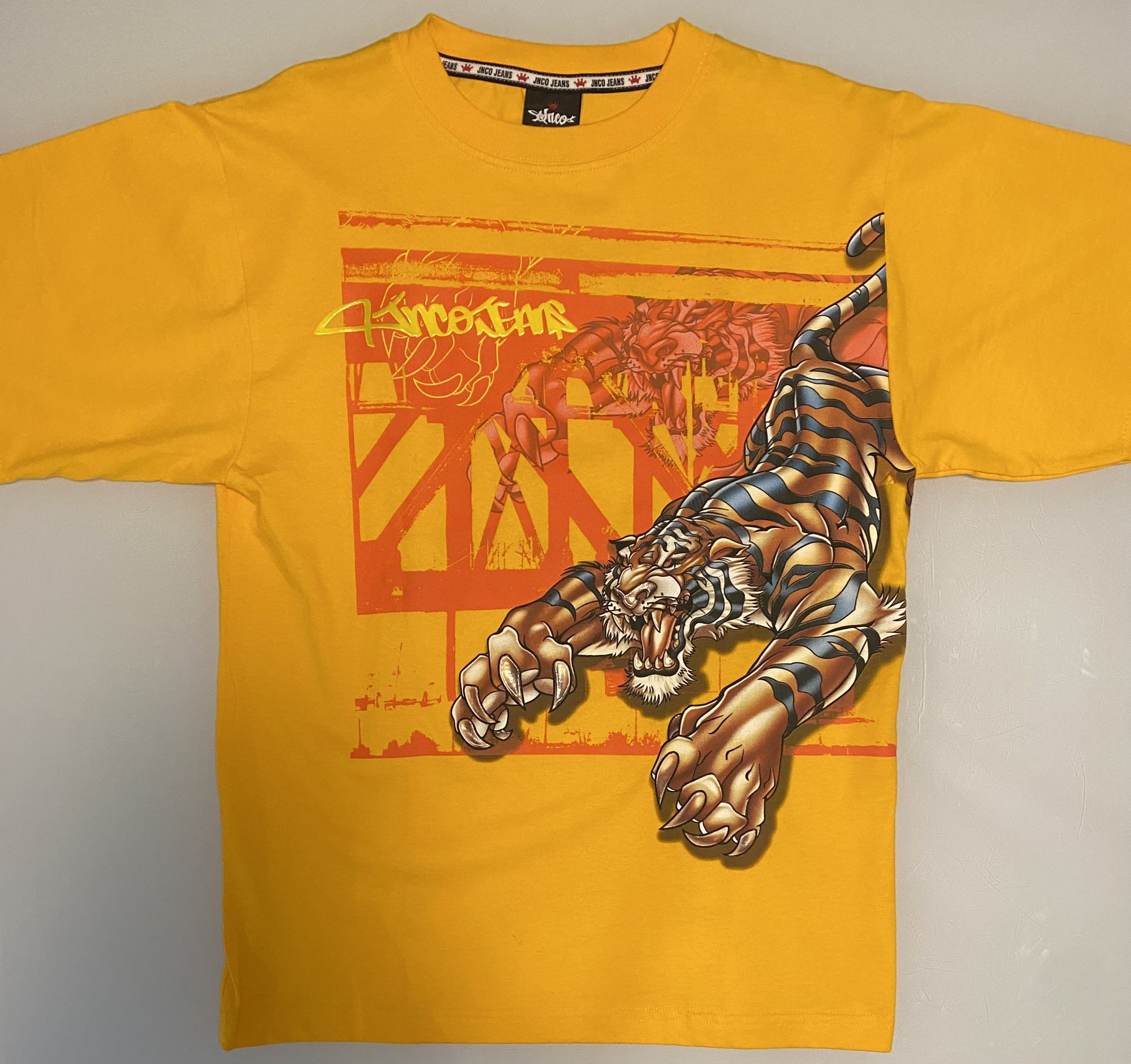 jnco Jeans T-shirt, size XL, featuring a tiger on the fron