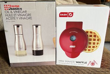 Dash Red Mini Maker Waffle Home Basics Oil Vinegar New
