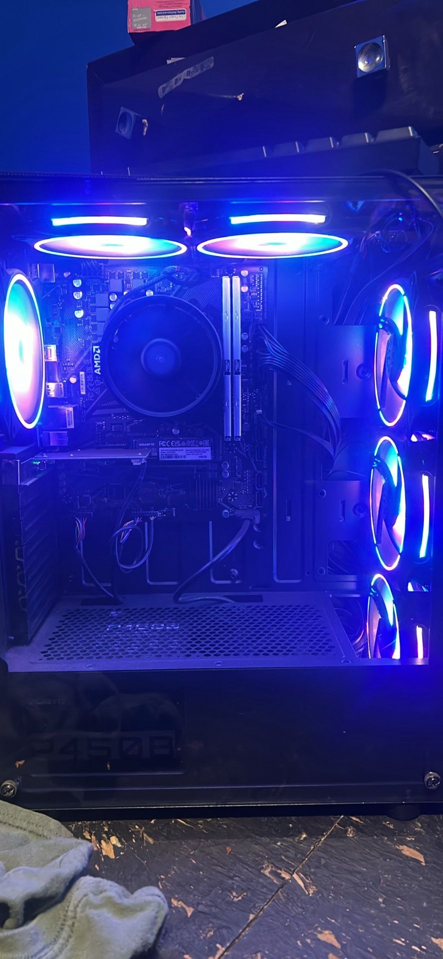 MXZ Desktop Gaming Computer R5 5600G 16GB DDR4 3200 500G NVME SSD 6 RGB Fans