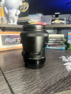 Canon Sigma 35mm lens 1.4