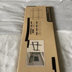 tilt TV Wall Mount kit holds 33 to 70 inch  Universal.....new In Box With Hardware And Instructions 