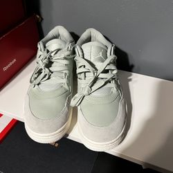 Jordan 4 RM "Seafoam/Sail" Women's Shoe