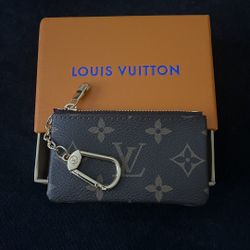 Louis Vuitton Monogram Pochette Coin Pouch