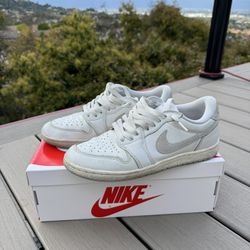 Jordan 1 Retro Low OG “White Neutral Grey” [8.5]