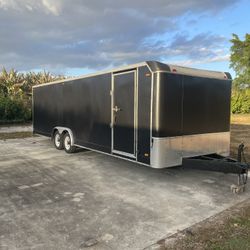 Enclosed Tráiler 8.5 X 26 