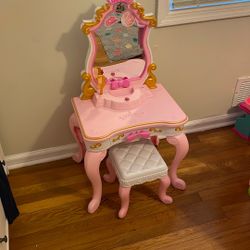 Disney princess Vanity With Chair 