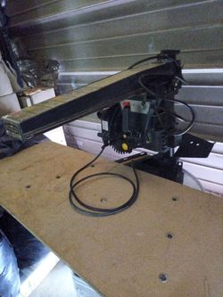 Craftsman Radial Arm Saw include a work table