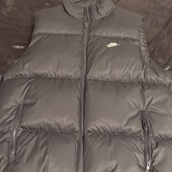 Nike Puffer