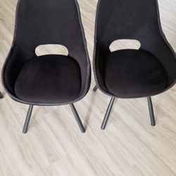 Set 2 Swivel Chairs