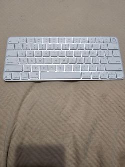 Apple Magic Keyboard