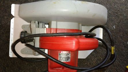 Milwaukee 10 and 1/4 inch circular saw with case