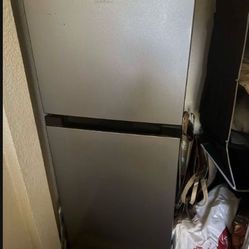 Mini Fridge Taller Refrigerator With Freezer Stainless Steel I Offer Delivery 
